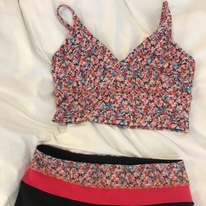 Lululemon - matching straight leg pants & bra
